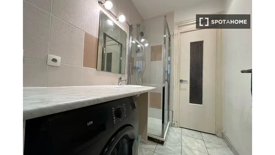 Apartment mono Paris, 58m² — photo 1