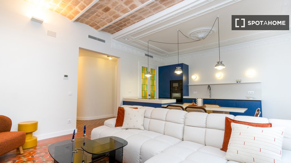 Apartment Barcelona, 4 beds, 135m² — photo 16