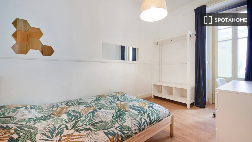 Double room Lisbon, 4 beds — photo 10