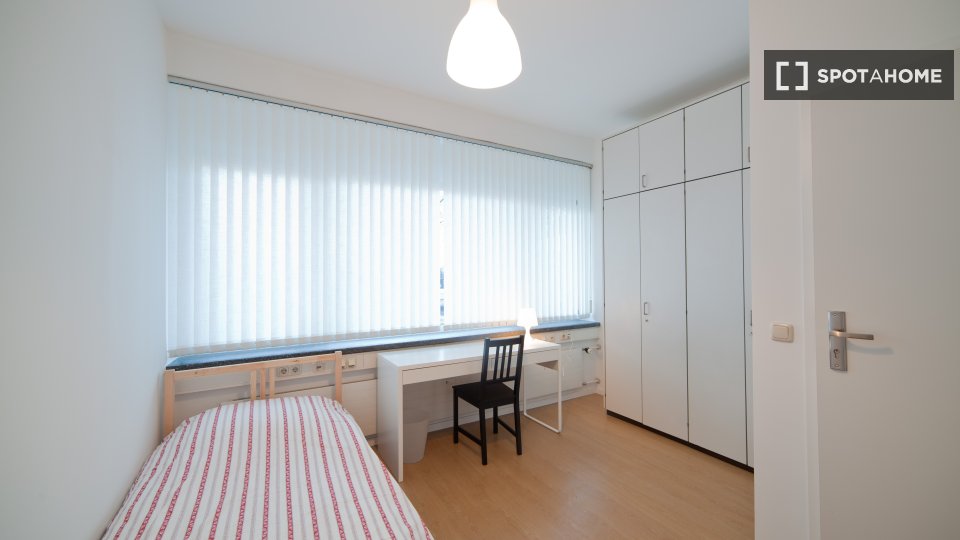 Double room Munich, 6 beds, 130m² — photo 16