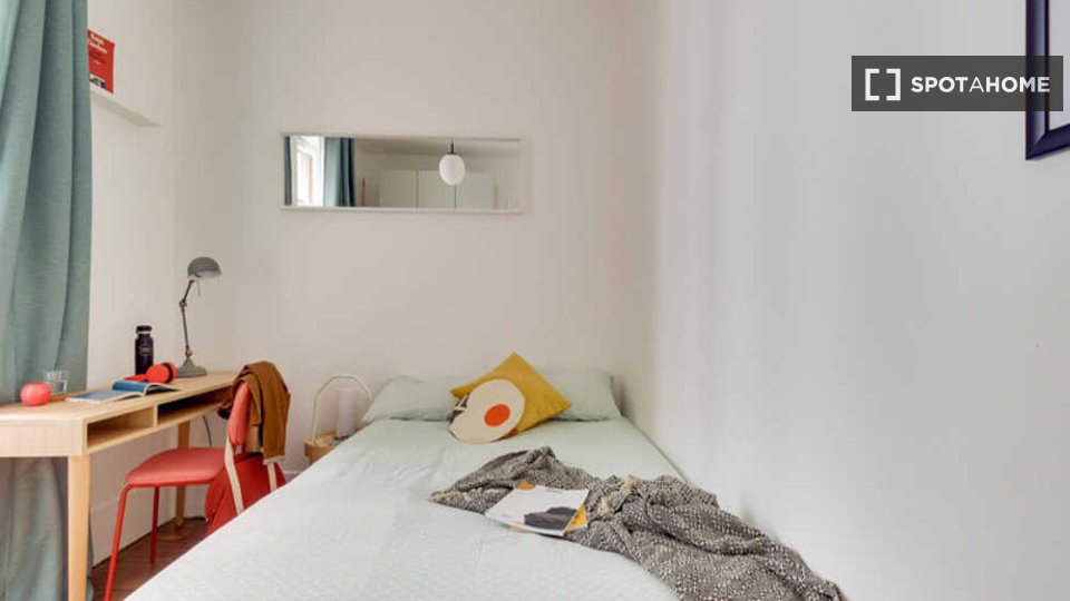 Double room Paris, 4 beds, 100m² — photo 18