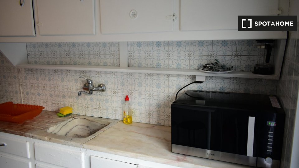 Apartment Lisbon, 1 bed — photo 4