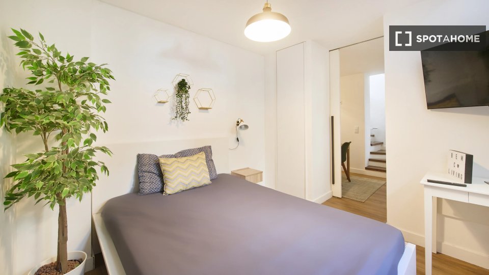 Apartment Lisbon, 1 bed — photo 18