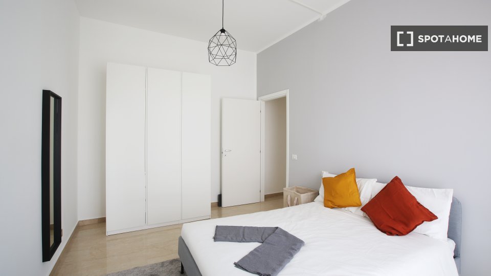 Double room Milan, 7 beds, 180m² — photo 3