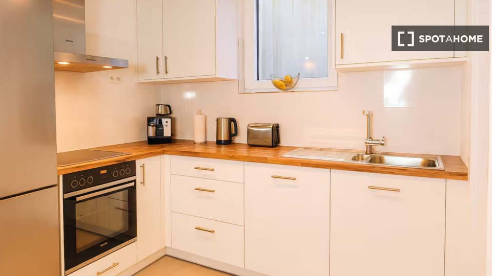 Apartment with air conditioning