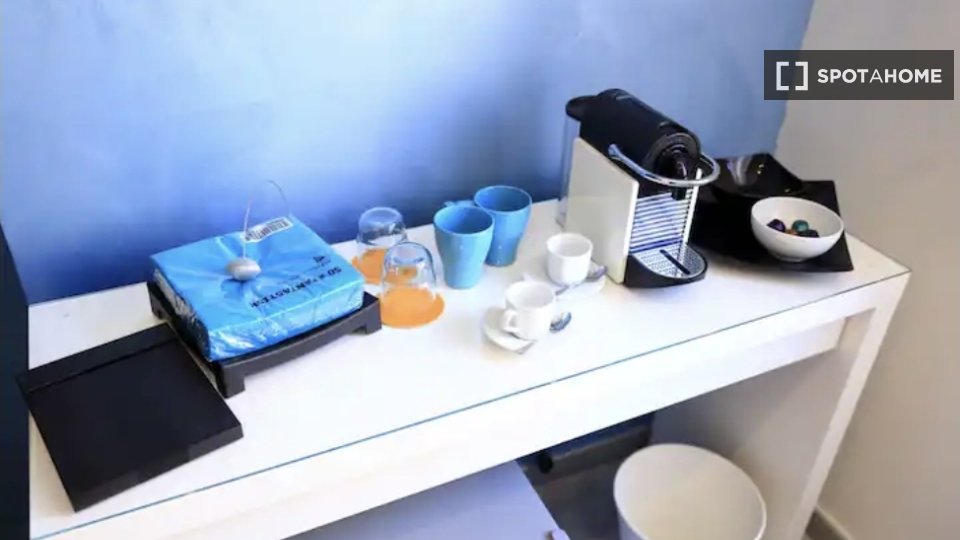 Double room Rome, 4 beds, 20m² — photo 12