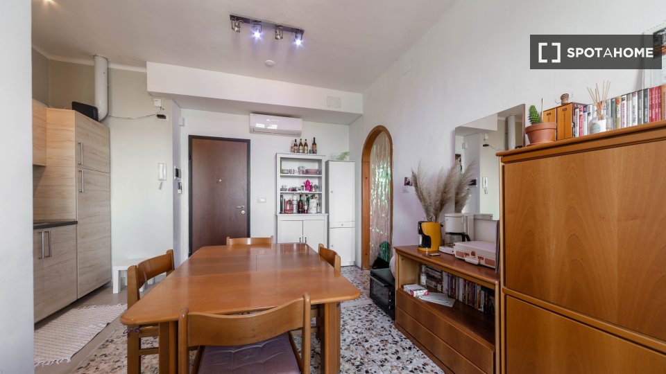 Apartment Milan, 2 beds, 55m² — photo 15
