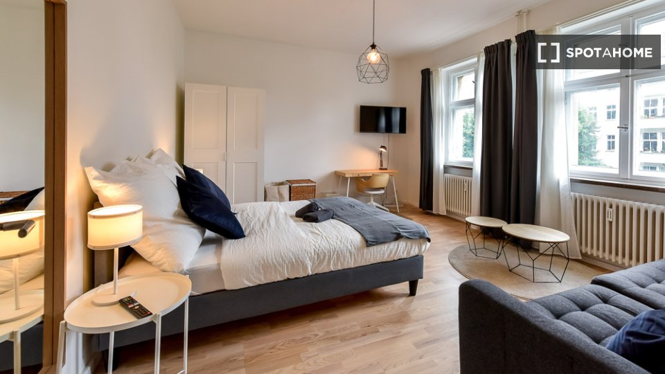 Double room Berlin, 9 beds, 50m² — photo 32