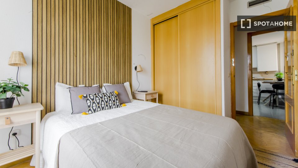 Double room Madrid, 5 beds — photo 16