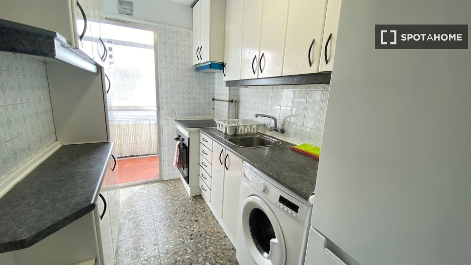 Double room Madrid, 5 beds — photo 17