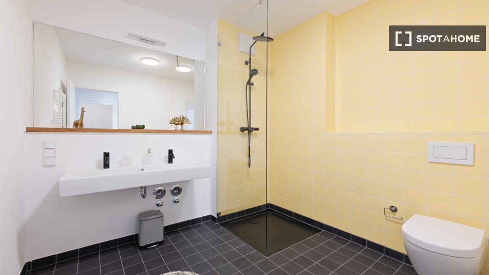 Double room Munich, 5 beds, 148m² — photo 12