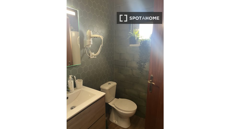 Double room Lisbon, 4 beds, 150m² — photo 18