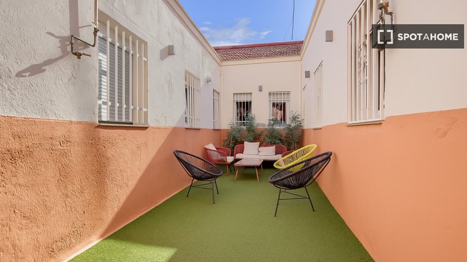 Double room Madrid, 9 beds — photo 38