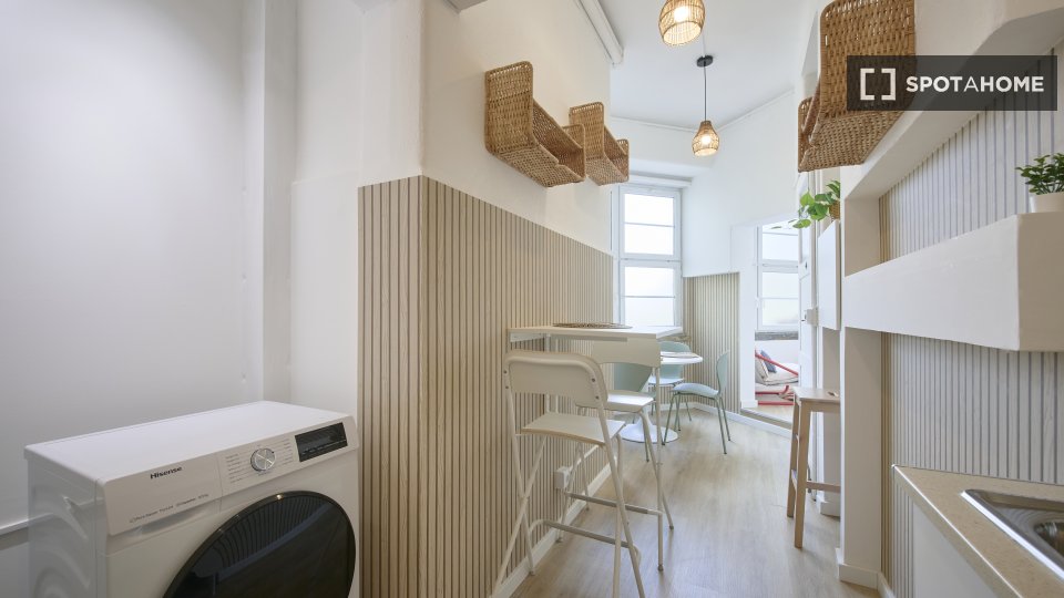 Double room Lisbon, 7 beds — photo 15