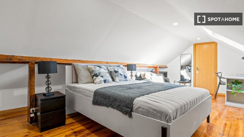 Double room Lisbon, 8 beds — photo 13