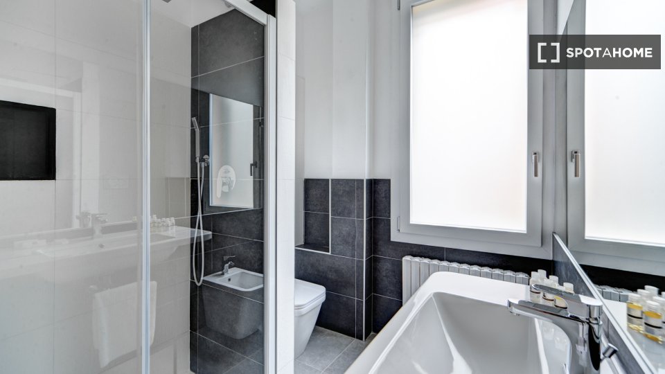 Apartment Bologna, 1 bed — photo 11