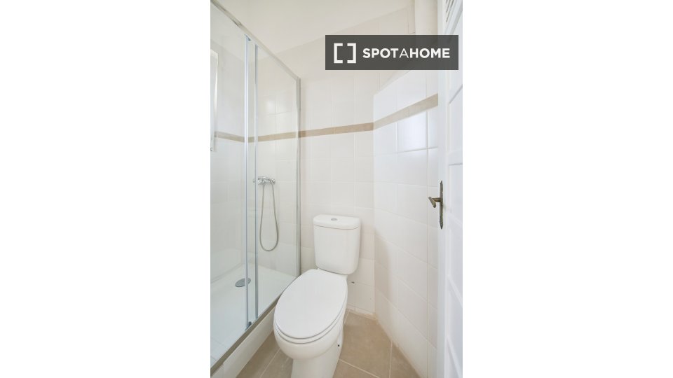 Double room Lisbon, 7 beds — photo 3