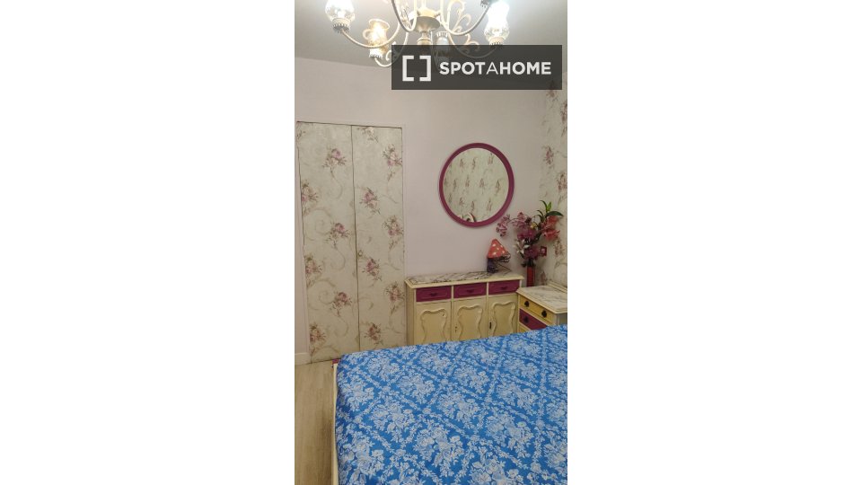 Double room Alcala_De_Henares, 2 beds, 80m² — photo 1