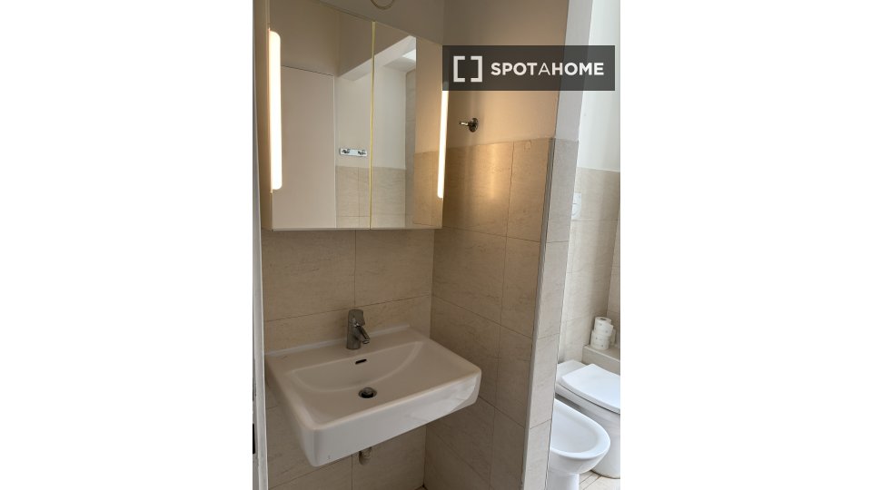 Apartment Milan, 1 bed, 47m² — photo 14