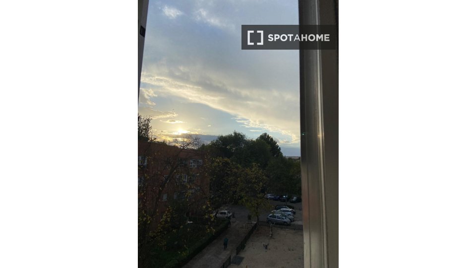 Double room Madrid, 4 beds, 78m² — photo 31