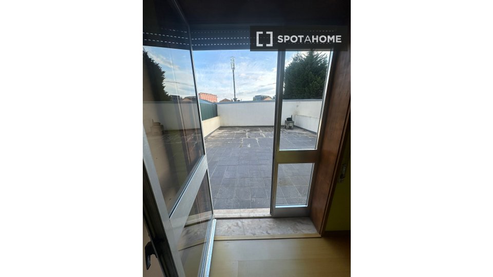 Double room Porto, 3 beds — photo 2