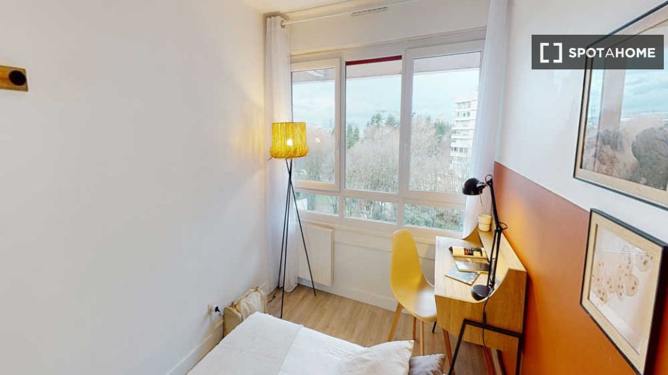 Double room Paris, 4 beds, 90m² — photo 2