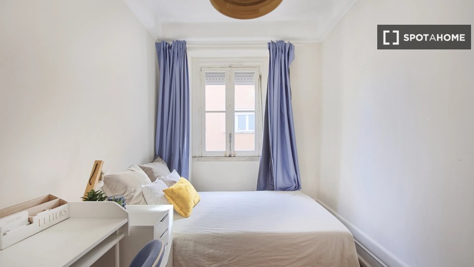 Double room Lisbon, 7 beds — photo 14