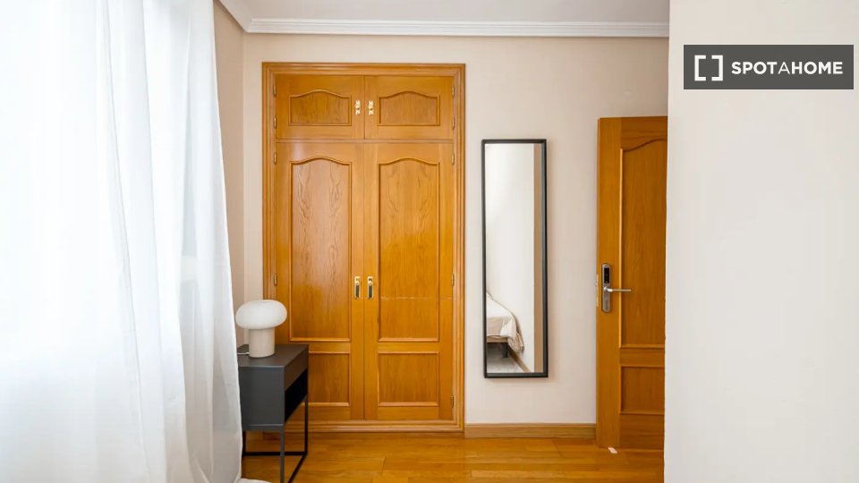 Double room Madrid, 10 beds — photo 7