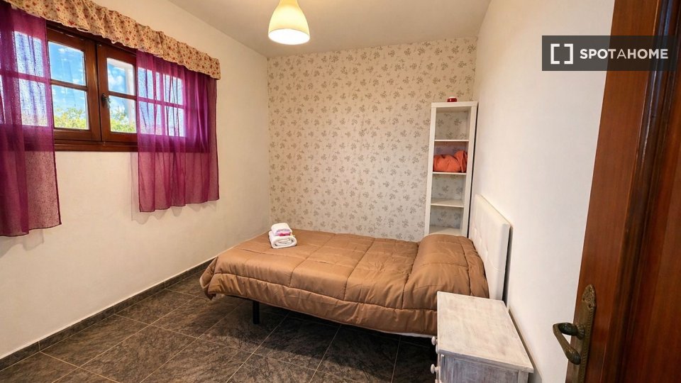 Apartment Santa_Cruz_De_Tenerife, 4 beds, 400m² — photo 16