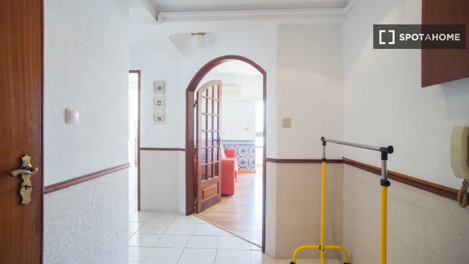 Apartment Lisbon, 2 beds — photo 26