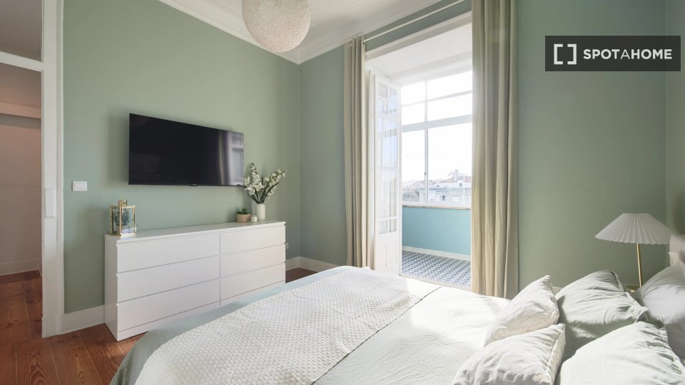 Double room Lisbon, 7 beds — photo 2
