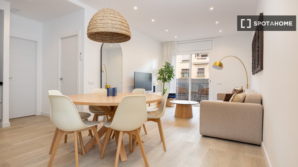 Apartment Barcelona, 3 beds, 82m² — photo 10