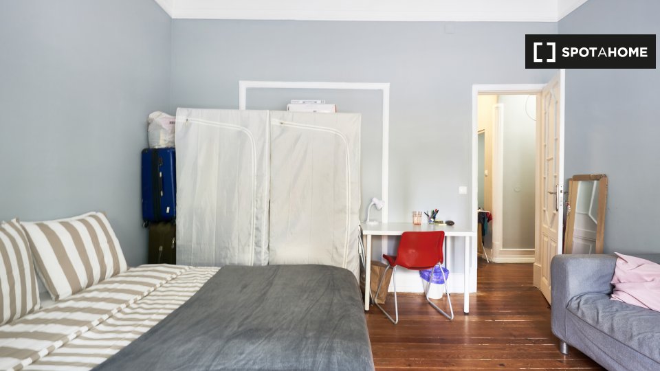 Double room Lisbon, 8 beds — photo 2