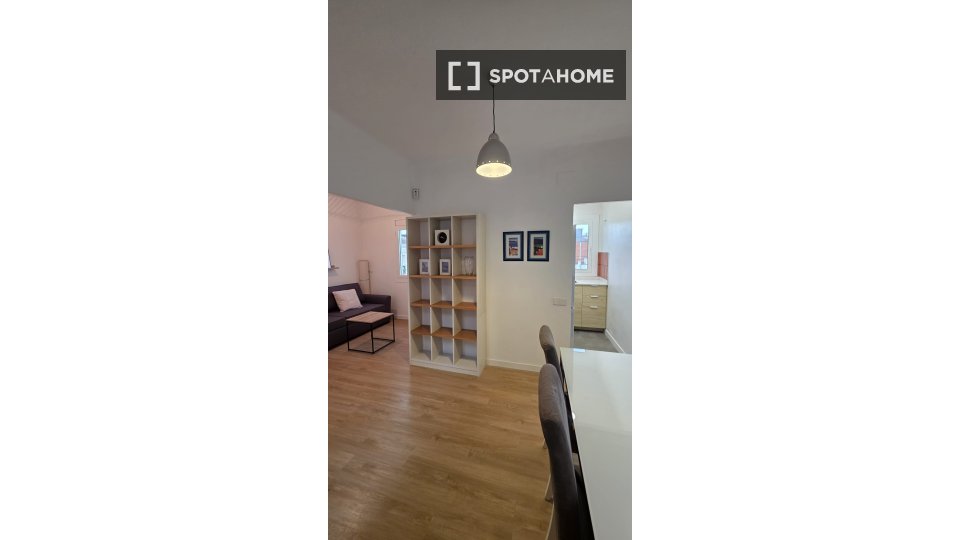 Apartment Barcelona, 1 bed, 34m² — photo 4