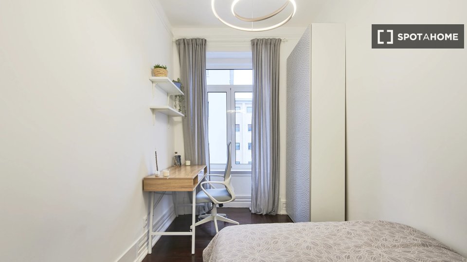 Double room Lisbon, 7 beds — photo 11