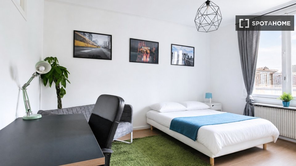 Chambre double Paris, 4 chambres — photo 29