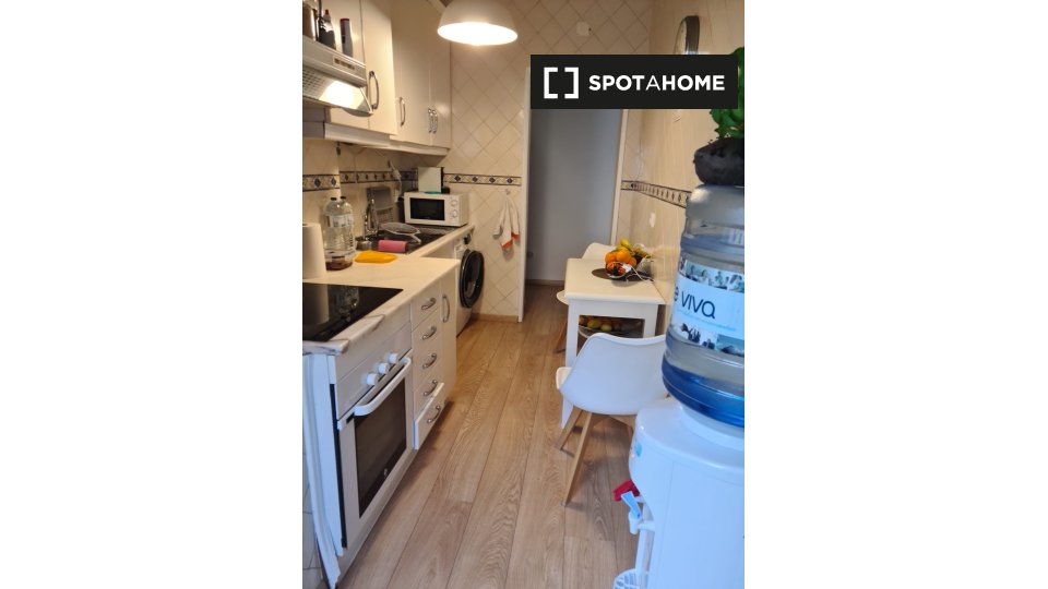 Apartment Lisbon, 2 beds, 80m² — photo 3