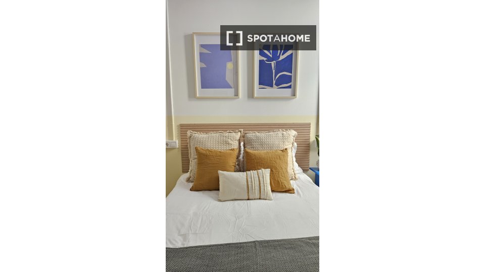 Double room Barcelona, 8 beds, 180m² — photo 18