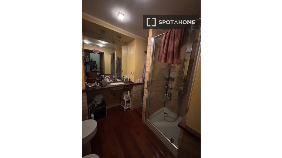 Double room Rome, 3 beds — photo 10