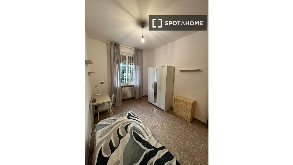 Double room Bologna, 3 beds, 130m² — photo 12