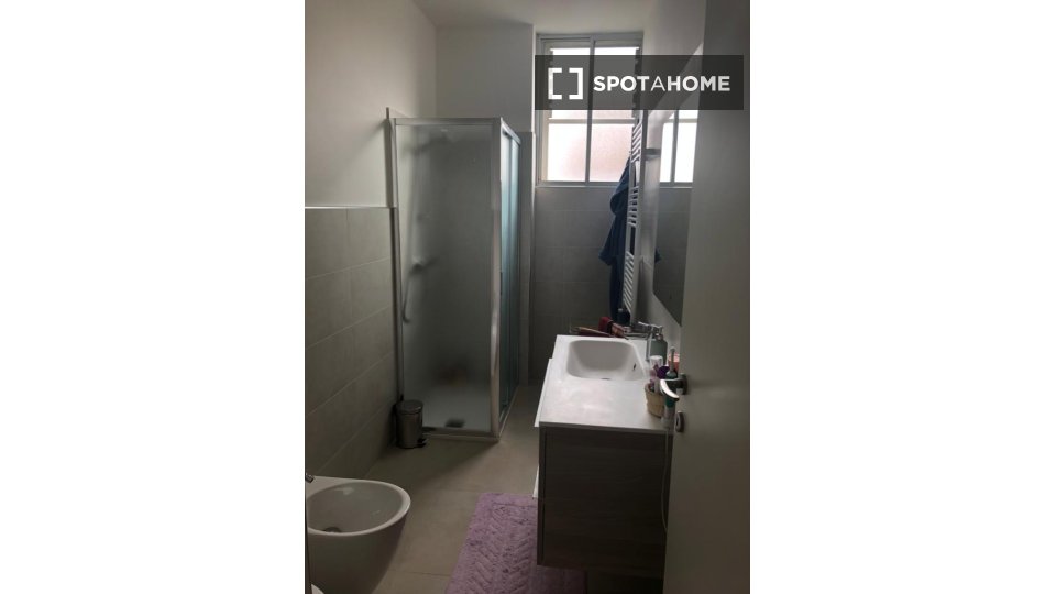 Double room Milan, 2 beds — photo 8