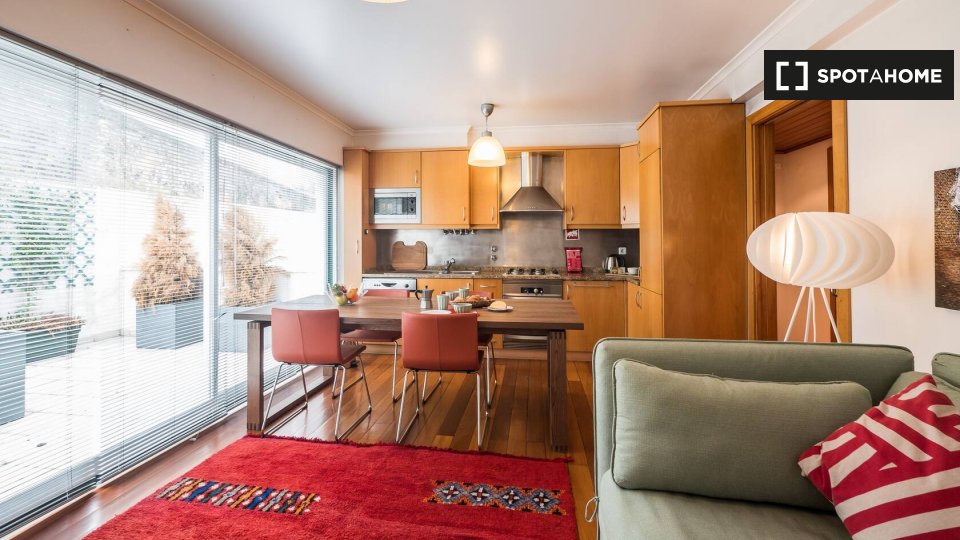 Apartment Lisbon, 2 beds, 70m² — photo 1