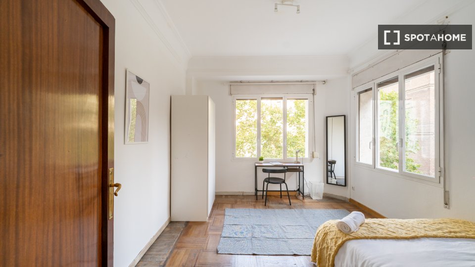 Double room Madrid, 11 beds — photo 12