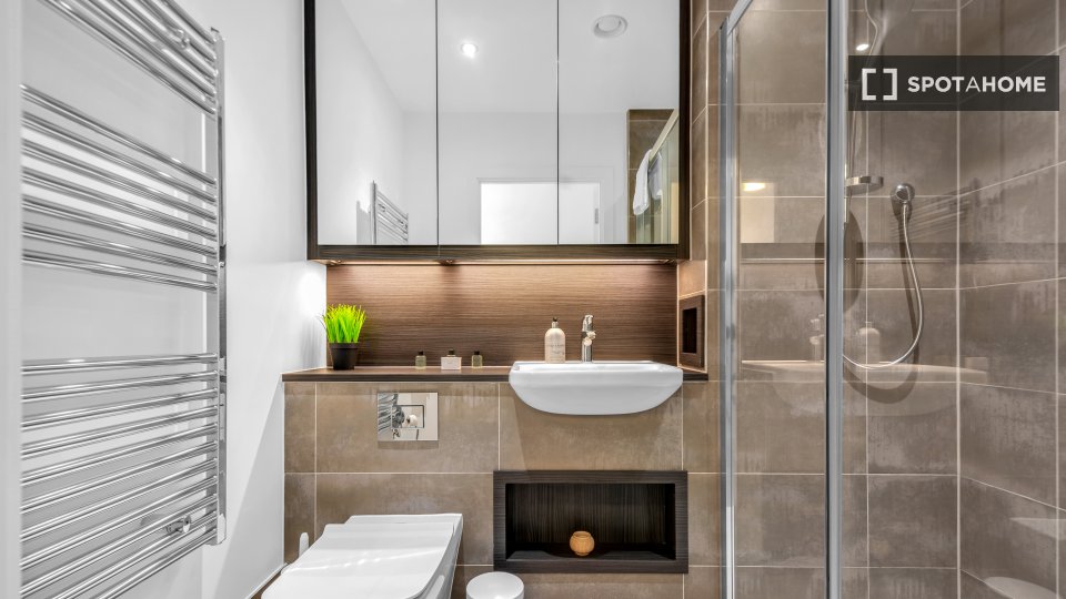 Apartment London, 2 beds, 78m² — photo 7