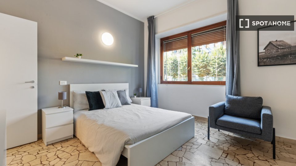 Double room Milan, 5 beds, 137m² — photo 1