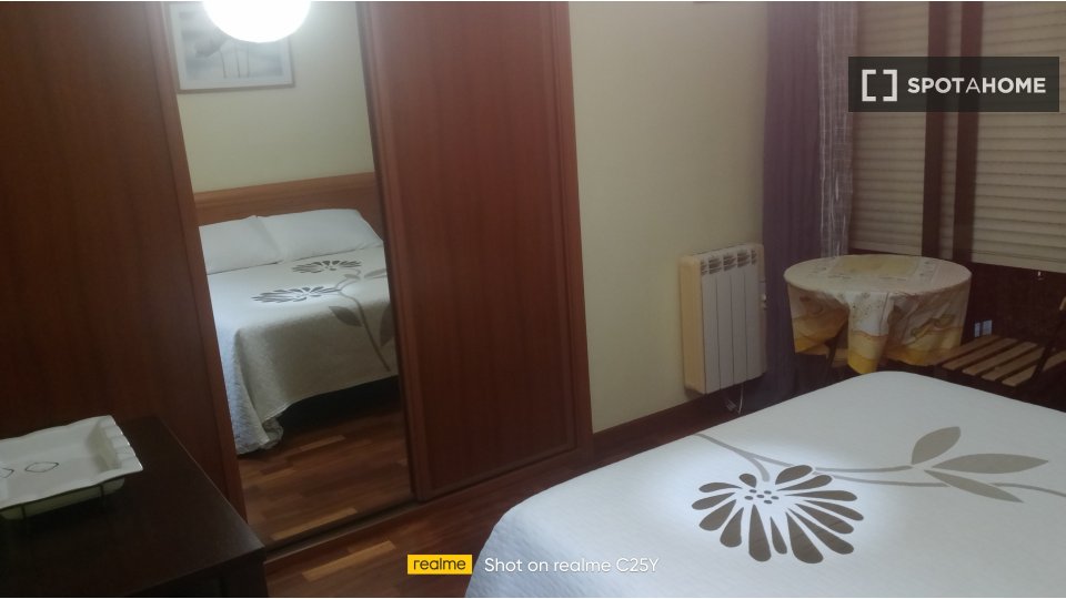 Double room Vigo, 3 beds, 65m² — photo 15