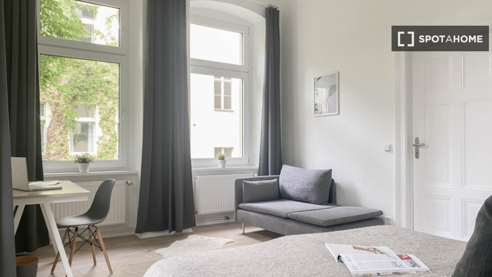 Apartment Berlin, 1 bed, 67m² — photo 10