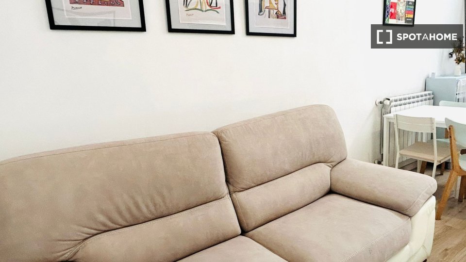 Double room Milan, 2 beds, 70m² — photo 13