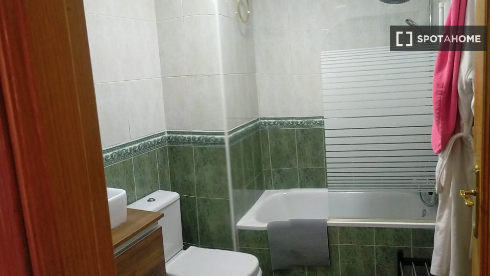 Apartment Madrid, 2 beds, 63m² — photo 10