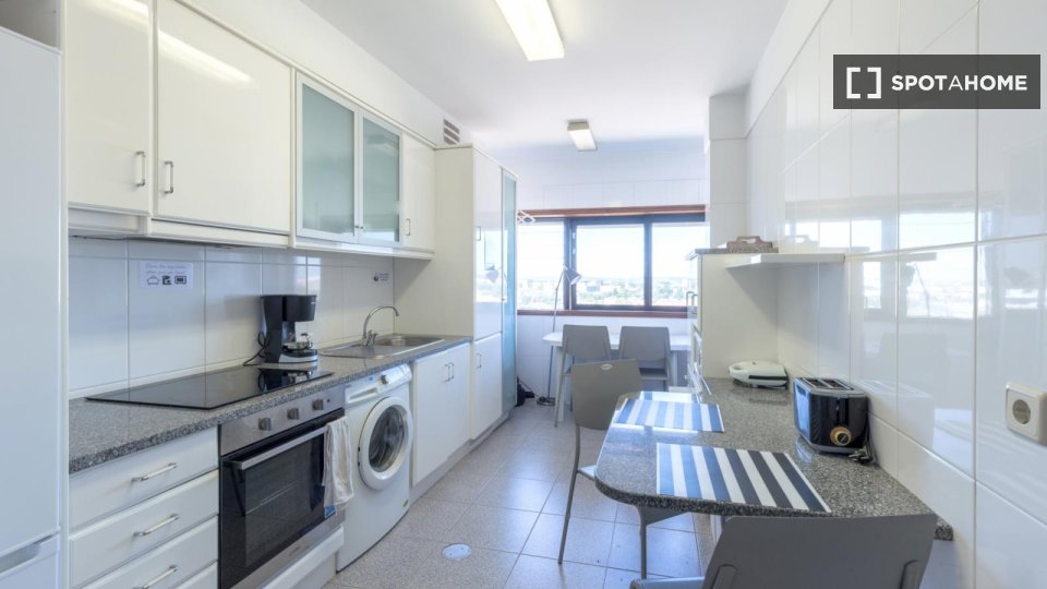 Double room Porto, 5 beds, 115m² — photo 7